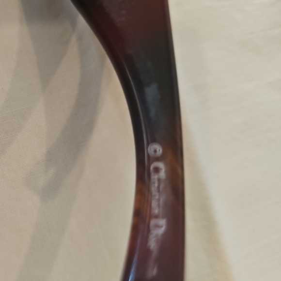 DIOR Vintage Sunglasses with case and cloth case and a cleaning cloth  also box - Picture 5 of 10